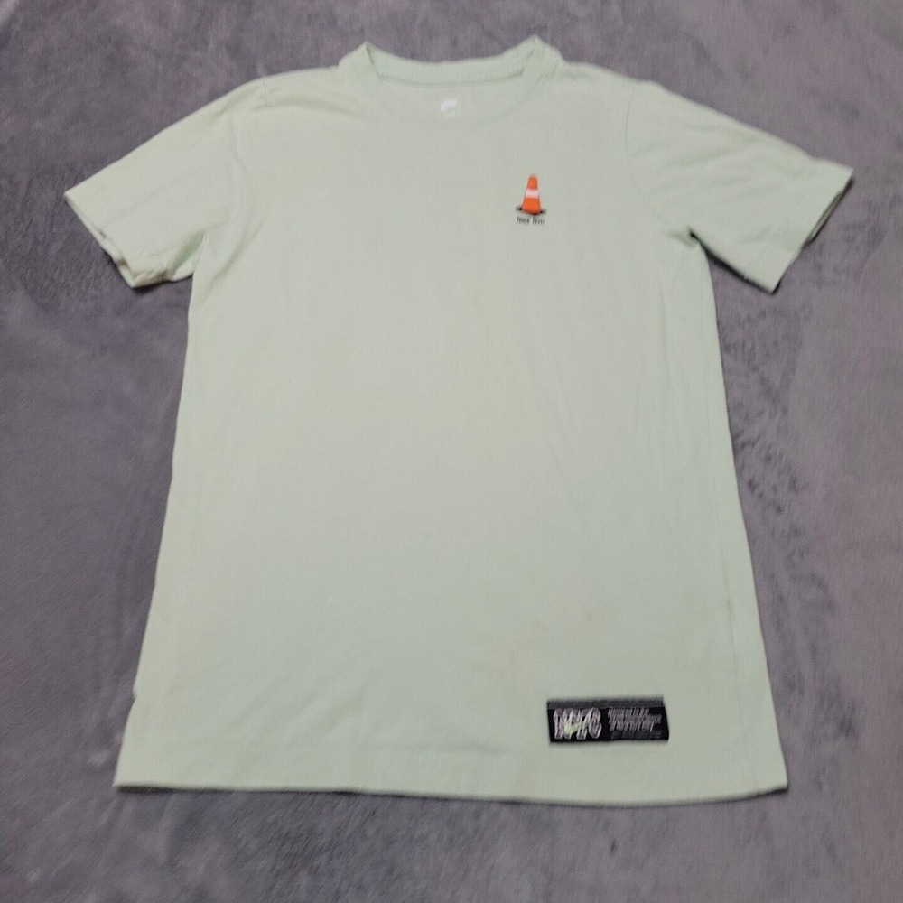 Nike New York Boy Large Active Shirt Green Signature Logo Crew Neck Swish Tee